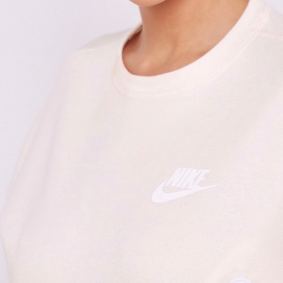 NIKE Tech Fleece 
Sweatshirt, white and light pink - Picture 4 of 7